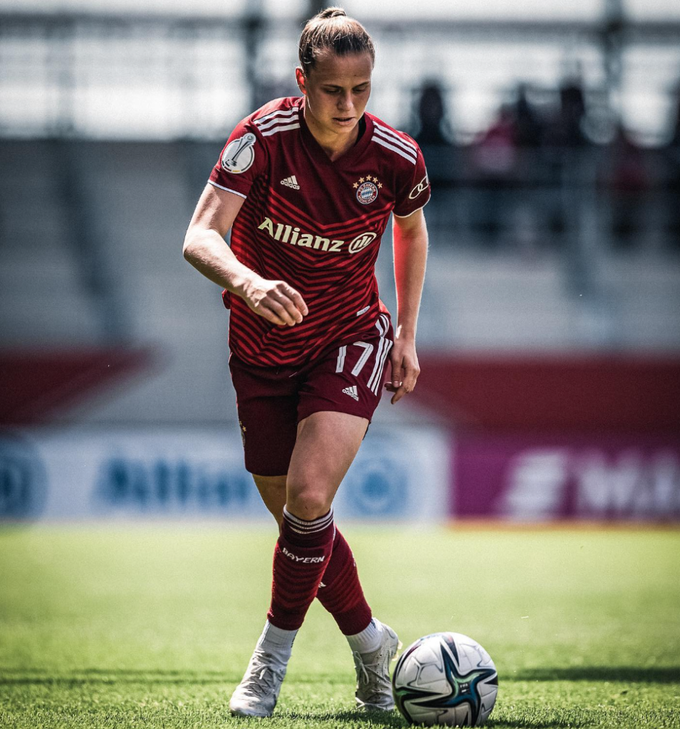 Klara Bühl