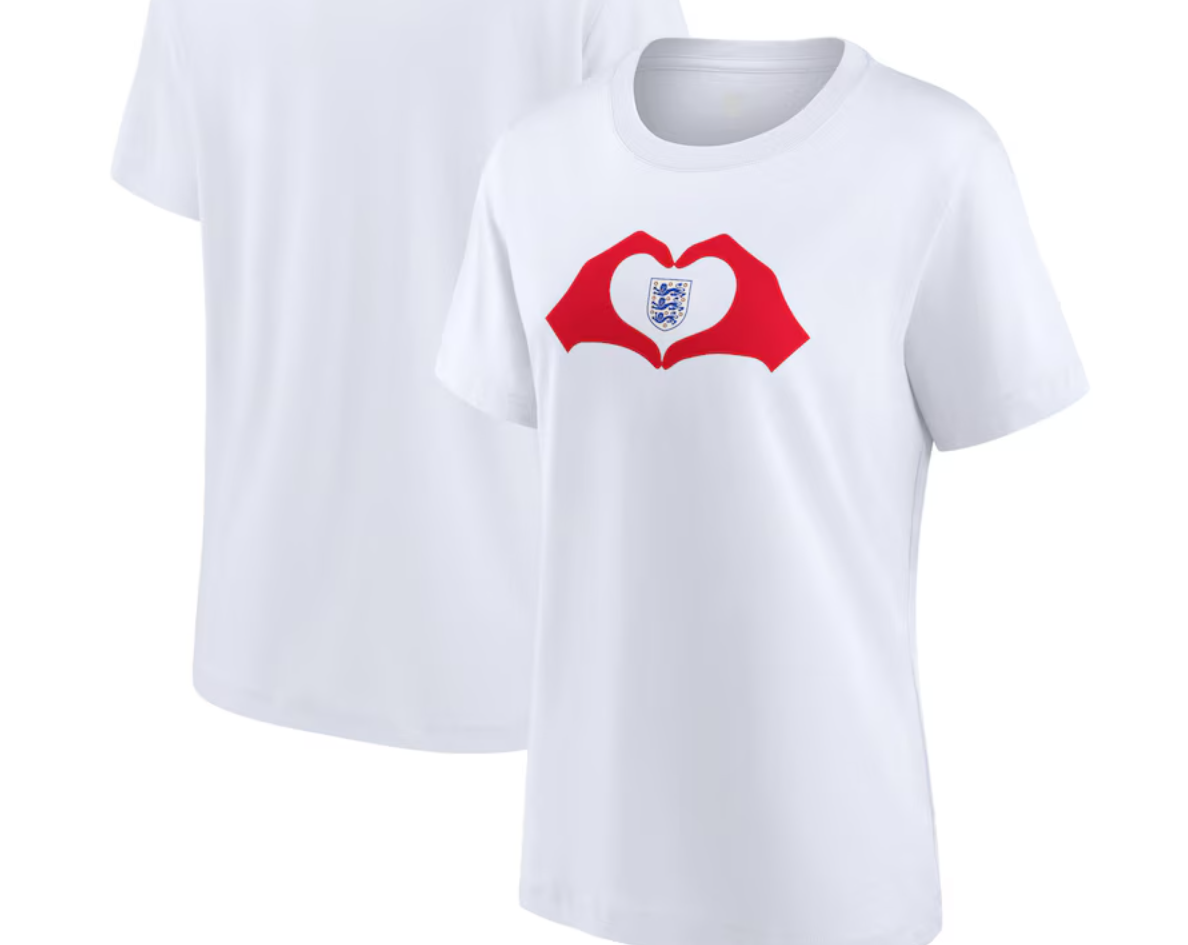 England Heart Hands Graphic T-Shirt Review
