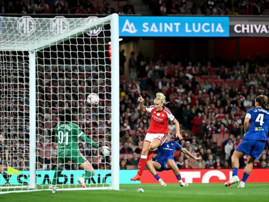 Smilla Holmberg levels late for Arsenal